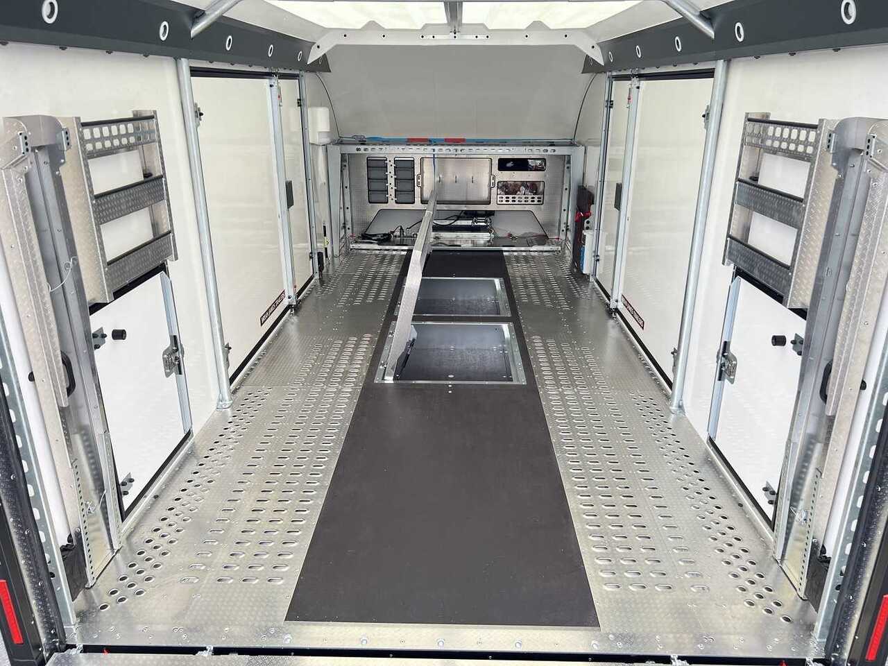 BRIAN_JAMES Race Transporter 6 3-Achser geschlossen BRIAN_JAMES Race Transporter 6 3-Achser geschlossen: slika 11