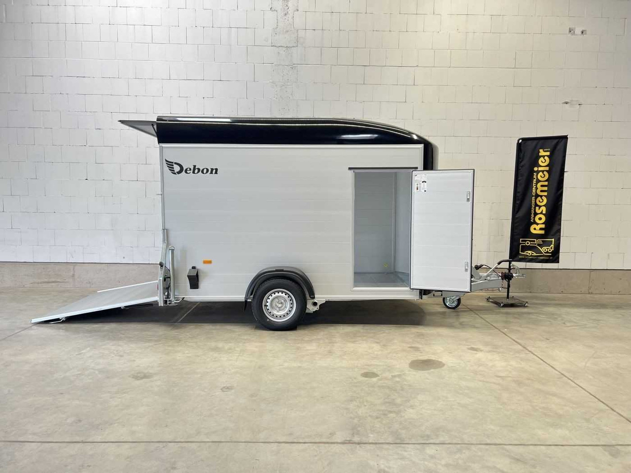 CHEVAL LIBERTE DEBON C400 Roadster Kofferanhänger - Prikolica za motor: slika 1 CHEVAL LIBERTE DEBON C400 Roadster Kofferanhänger - Prikolica za motor: slika 1