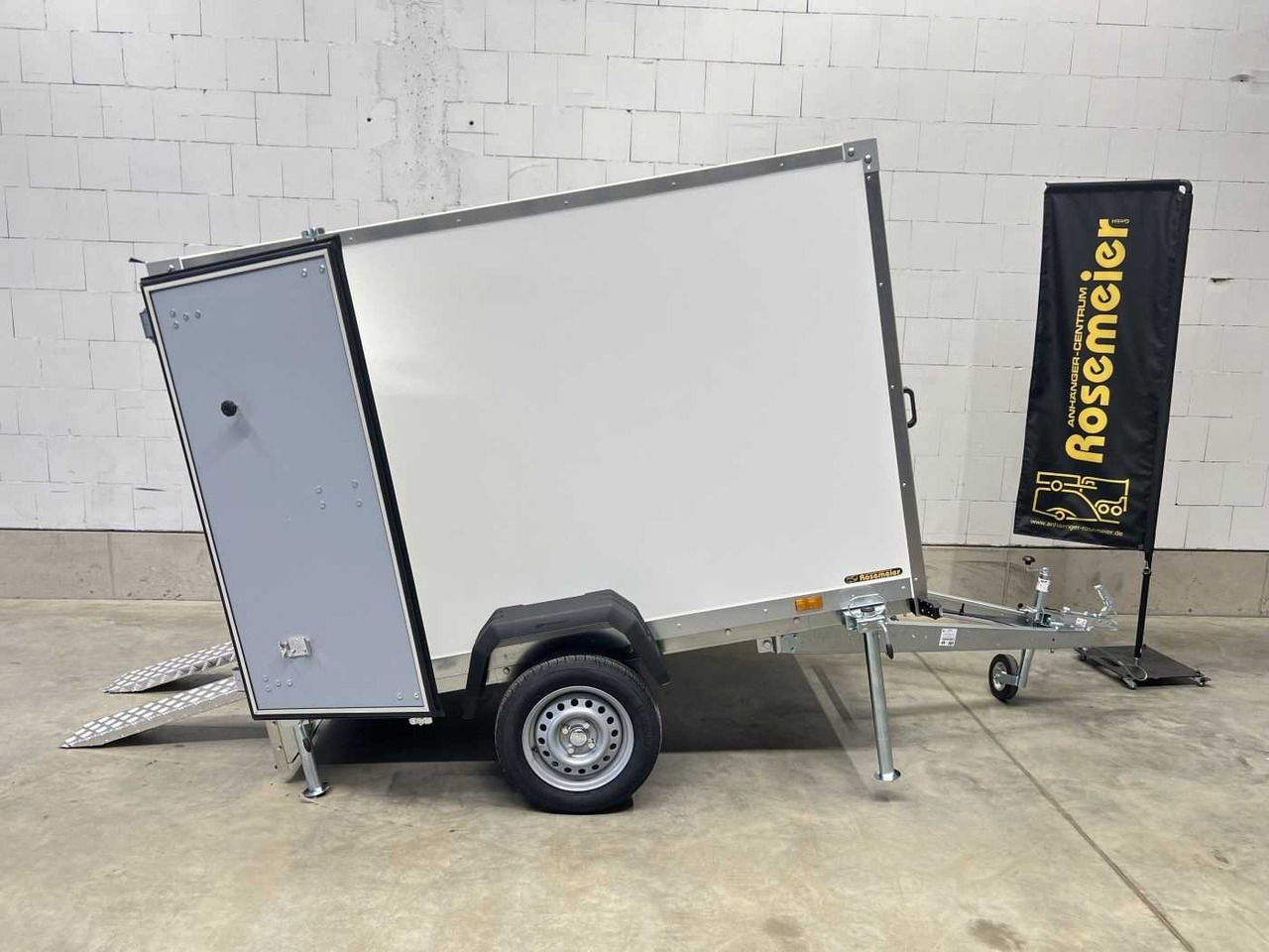 MARTZ Smart Kargo 235 0,75T Kofferanhänger - Prikolica za motor: slika 1 MARTZ Smart Kargo 235 0,75T Kofferanhänger - Prikolica za motor: slika 1
