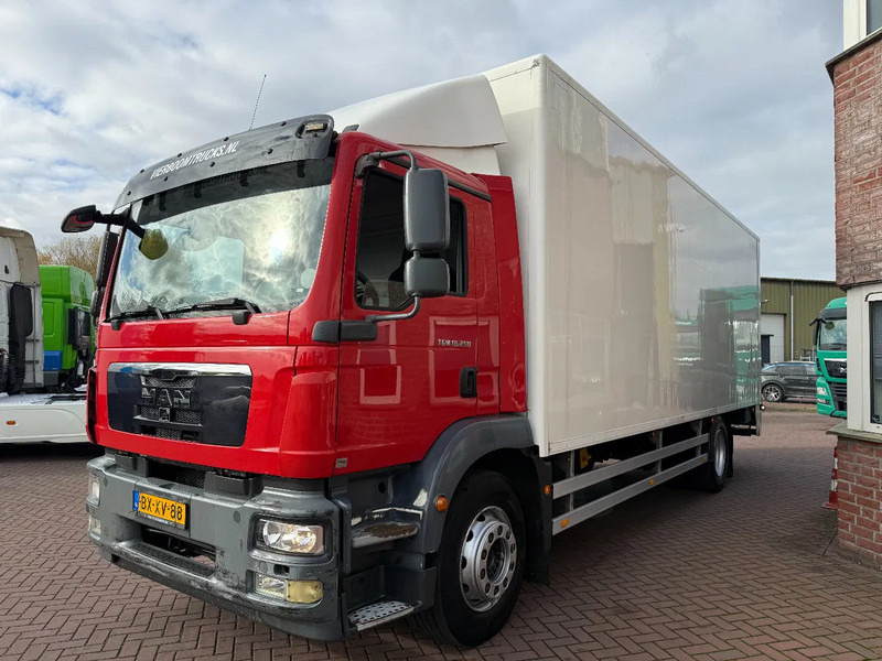 MAN TGM 18.250 TGM 18.250 4X2 Koffer mit Ladebordwand TUV-2-2026 NL-Truck - Kamion sa zatvorenim sandukom: slika 2 MAN TGM 18.250 TGM 18.250 4X2 Koffer mit Ladebordwand TUV-2-2026 NL-Truck - Kamion sa zatvorenim sandukom: slika 2