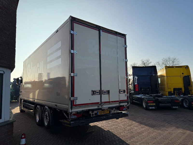 MAN TGX TGX 26.400 6X2-2 BL Iso Koffer mit LBW und Heizung EURO6 Holland Truck - Kamion sa zatvorenim sandukom: slika 3 MAN TGX TGX 26.400 6X2-2 BL Iso Koffer mit LBW und Heizung EURO6 Holland Truck - Kamion sa zatvorenim sandukom: slika 3