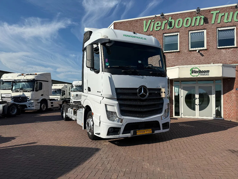 Mercedes-Benz Actros Actros 2542LL 6X2 BDF / ACC / AHK/ TUV 8-2026 / NL TRUCK - Kamion za prevoz kontejnera/ Kamion sa promenjivim sandukom: slika 1 Mercedes-Benz Actros Actros 2542LL 6X2 BDF / ACC / AHK/ TUV 8-2026 / NL TRUCK - Kamion za prevoz kontejnera/ Kamion sa promenjivim sandukom: slika 1
