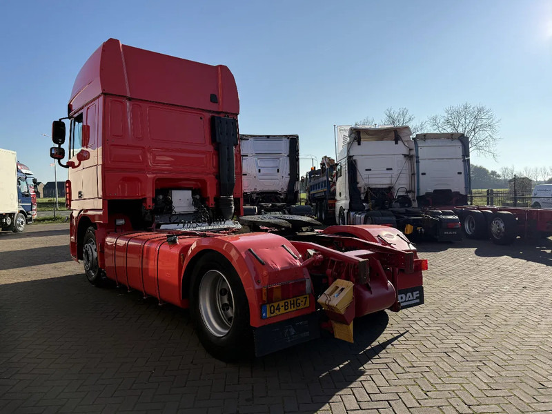 DAF XF 105.460 XF105-460 4X2 SUPERSPCECAB RETARDER - Tegljač: slika 3 DAF XF 105.460 XF105-460 4X2 SUPERSPCECAB RETARDER - Tegljač: slika 3