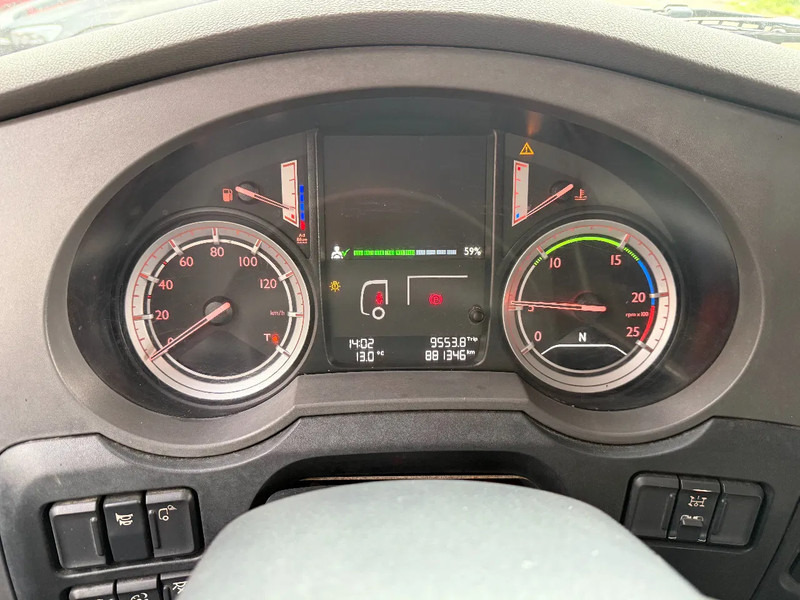 DAF XF XF460 4X2 - Tegljač: slika 4 DAF XF XF460 4X2 - Tegljač: slika 4