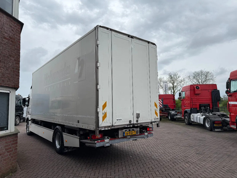 Volvo FM 410 GLOBETROTTER BDF MIT WECHSELKOFFER + LBW EURO 6 HOLLAND TRUCK - Kamion za prevoz kontejnera/ Kamion sa promenjivim sandukom: slika 4 Volvo FM 410 GLOBETROTTER BDF MIT WECHSELKOFFER + LBW EURO 6 HOLLAND TRUCK - Kamion za prevoz kontejnera/ Kamion sa promenjivim sandukom: slika 4