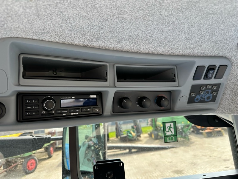 New Holland T7.190 PC - Traktor: slika 4 New Holland T7.190 PC - Traktor: slika 4