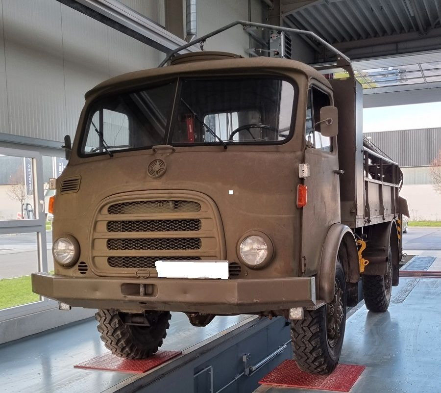 Steyr A 680 G Geländewagen - Kamion sa tovarnim sandukom, Kamion sa dizalicom: slika 1 Steyr A 680 G Geländewagen - Kamion sa tovarnim sandukom, Kamion sa dizalicom: slika 1