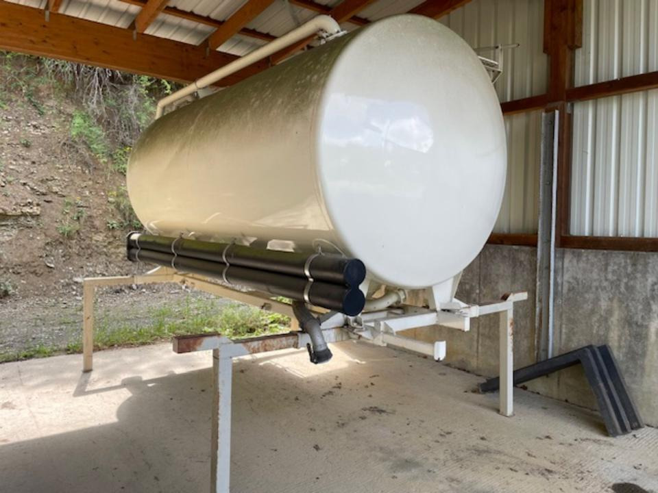 Wechselbrücke mit Silobehälter für den Mehltransport - Tank kontejner: slika 1 Wechselbrücke mit Silobehälter für den Mehltransport - Tank kontejner: slika 1