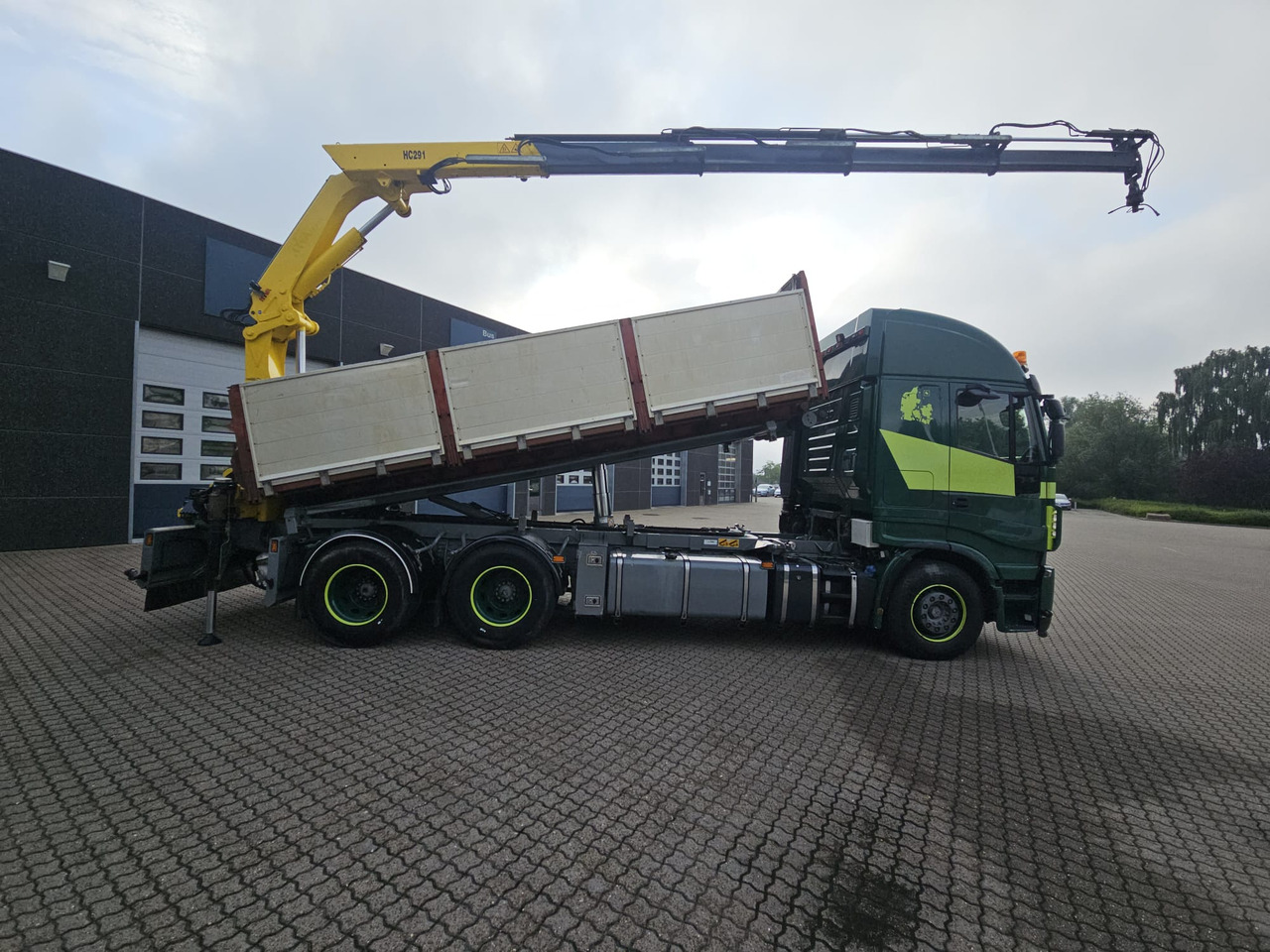 Iveco Stralis 560 6x4 - Kamion za prevoz kontejnera/ Kamion sa promenjivim sandukom, Kamion sa dizalicom: slika 4 Iveco Stralis 560 6x4 - Kamion za prevoz kontejnera/ Kamion sa promenjivim sandukom, Kamion sa dizalicom: slika 4