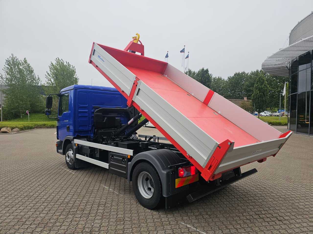 MAN TGL 12.190 BL - Kamion sa hidrauličnom kukom: slika 3 MAN TGL 12.190 BL - Kamion sa hidrauličnom kukom: slika 3