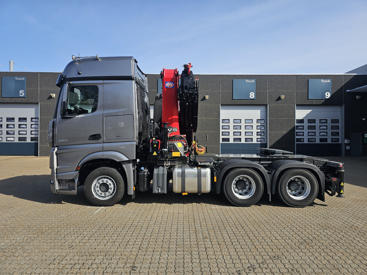 Mercedes Arocs 2653 6x4 40 T-mtr. - Kamion sa dizalicom, Tegljač: slika 4 Mercedes Arocs 2653 6x4 40 T-mtr. - Kamion sa dizalicom, Tegljač: slika 4