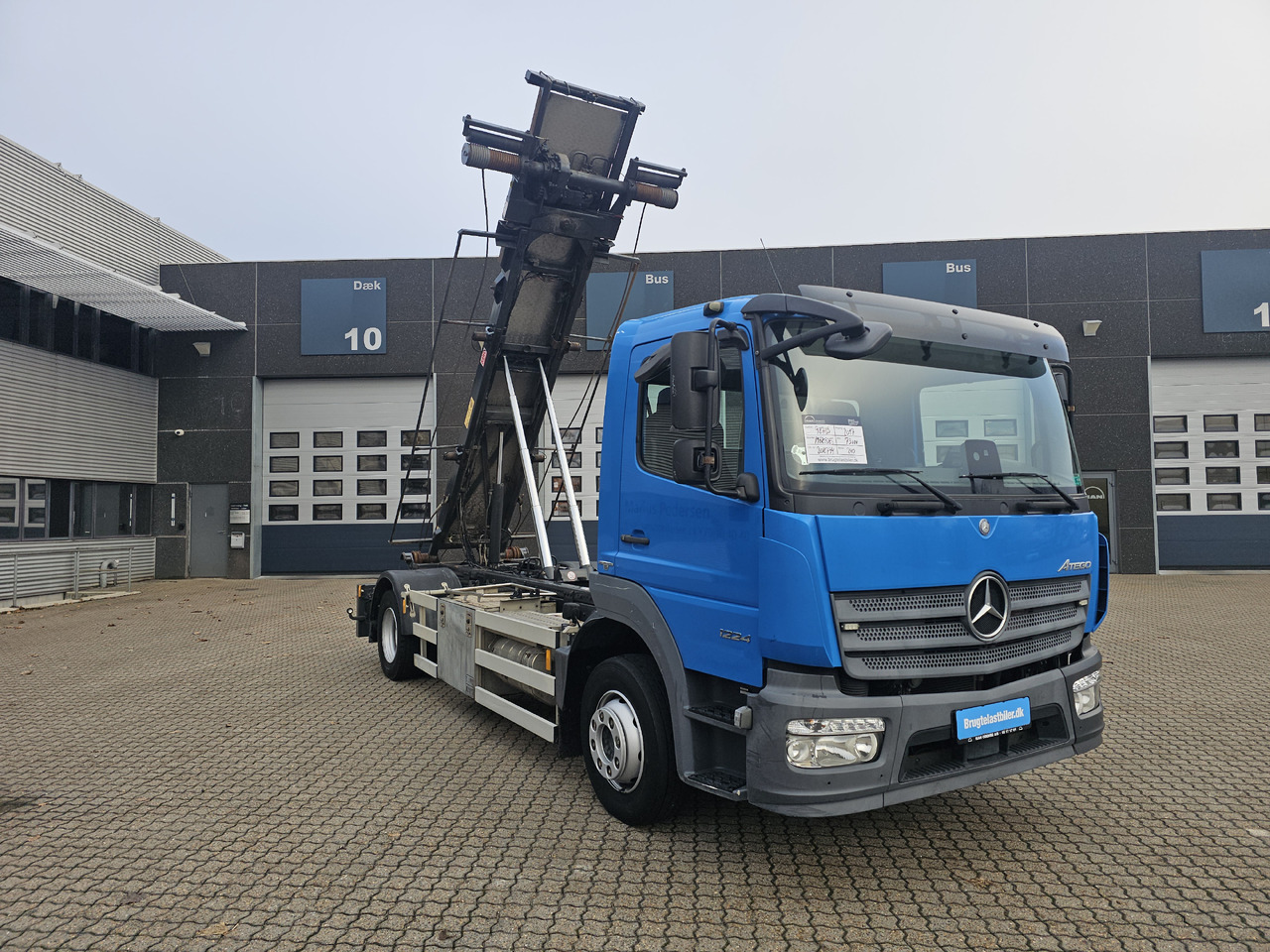 Mercedes Atego 1224 - Kamion za prevoz kontejnera/ Kamion sa promenjivim sandukom: slika 2 Mercedes Atego 1224 - Kamion za prevoz kontejnera/ Kamion sa promenjivim sandukom: slika 2