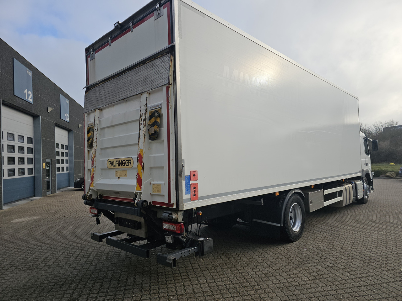 Volvo FM330 - Hladnjača: slika 3 Volvo FM330 - Hladnjača: slika 3