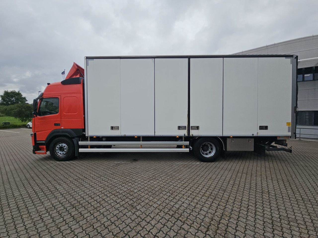 Volvo FM340 - Kamion sa zatvorenim sandukom: slika 3 Volvo FM340 - Kamion sa zatvorenim sandukom: slika 3