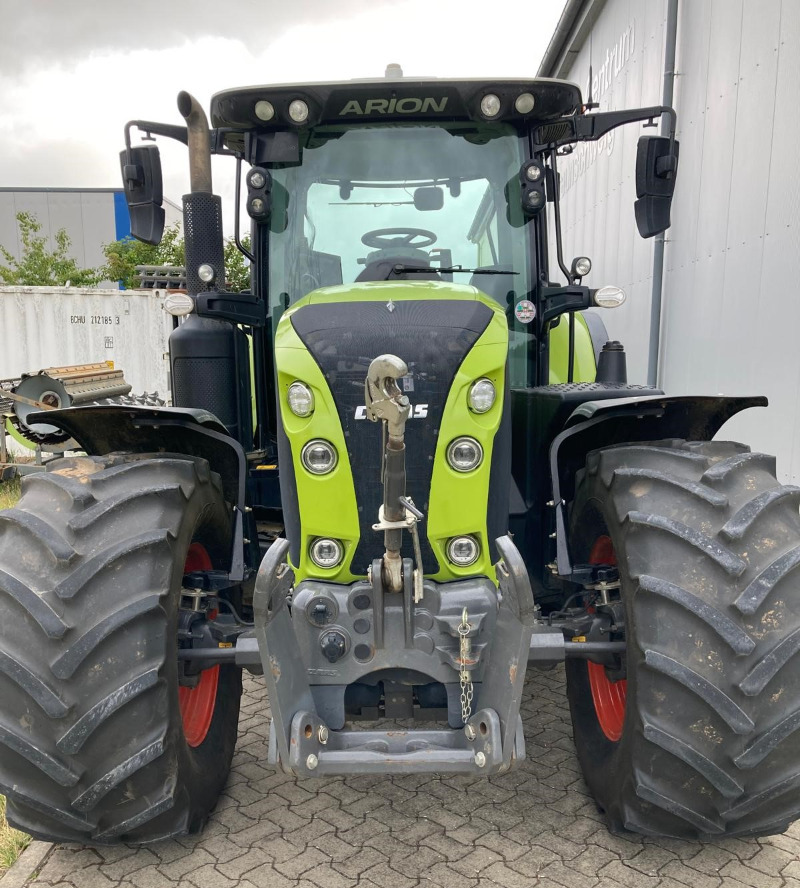 CLAAS Arion 630 CMATIC - Traktor: slika 5 CLAAS Arion 630 CMATIC - Traktor: slika 5