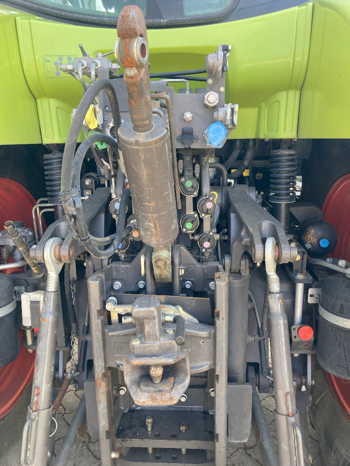 CLAAS Arion 650 CEBIS - Traktor: slika 4 CLAAS Arion 650 CEBIS - Traktor: slika 4