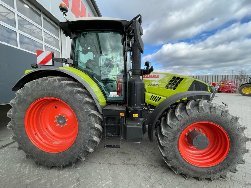 CLAAS Arion 660 CMATIC - Traktor: slika 3 CLAAS Arion 660 CMATIC - Traktor: slika 3