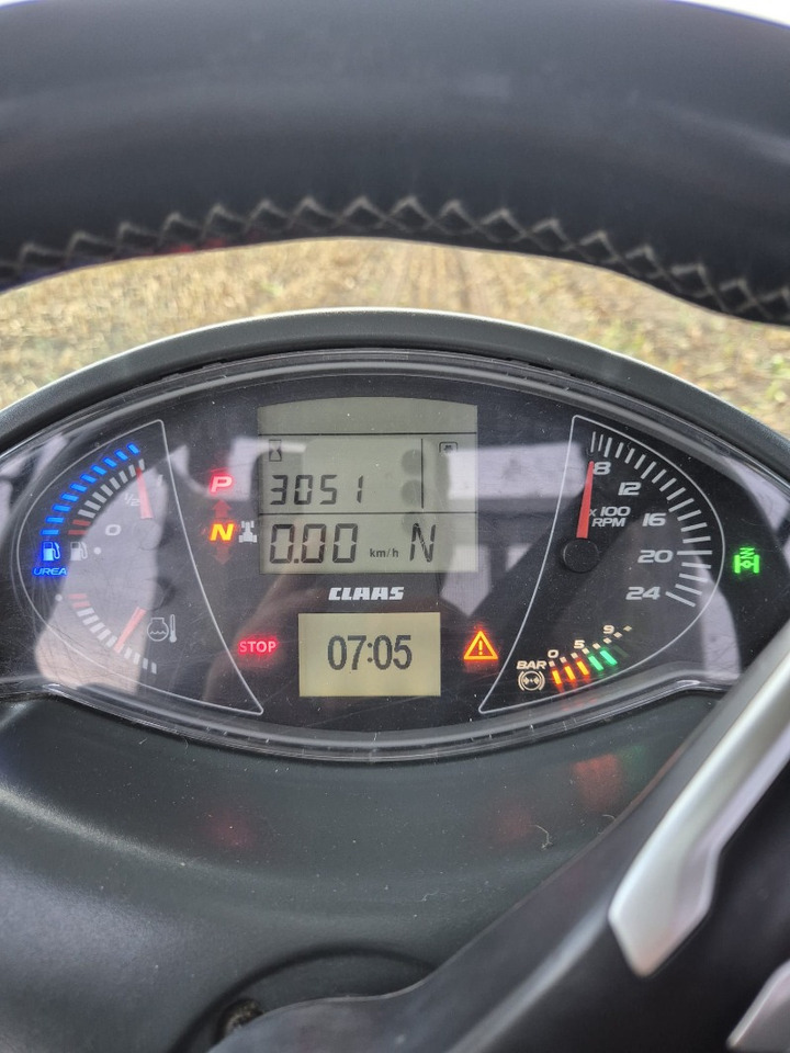 CLAAS Axion 870 - Traktor: slika 3 CLAAS Axion 870 - Traktor: slika 3