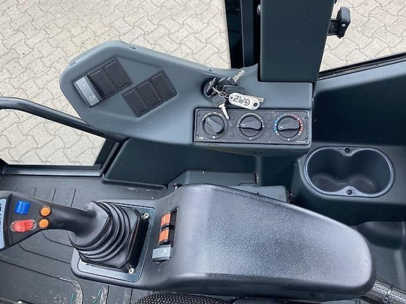 Schäffer 6680T - Utovarivač: slika 2 Schäffer 6680T - Utovarivač: slika 2