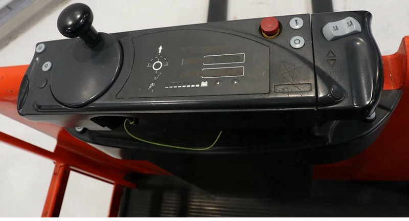 Linde V12 - Preuzimač porudžbine: slika 2 Linde V12 - Preuzimač porudžbine: slika 2