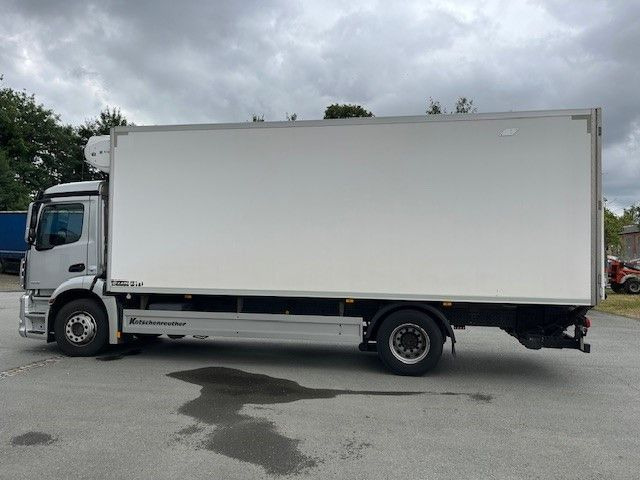 Mercedes-Benz Antos1835 Tiefkühlaufbau Ladebordw. Thermoking - Hladnjača: slika 3 Mercedes-Benz Antos1835 Tiefkühlaufbau Ladebordw. Thermoking - Hladnjača: slika 3