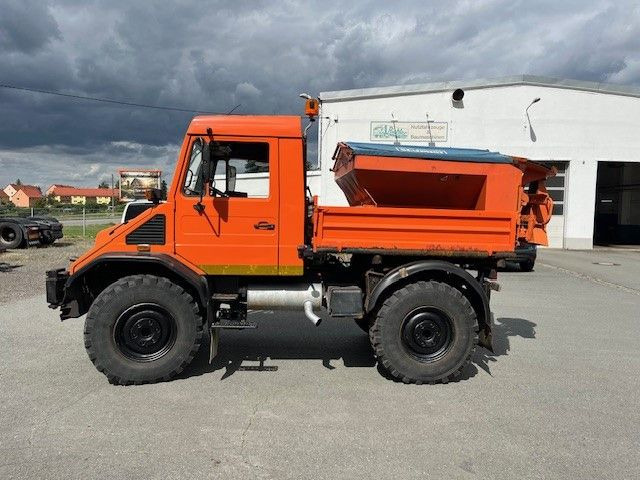 Mercedes-Benz Unimog 418/10 Winterdienst2000 - Istovarivač: slika 2 Mercedes-Benz Unimog 418/10 Winterdienst2000 - Istovarivač: slika 2