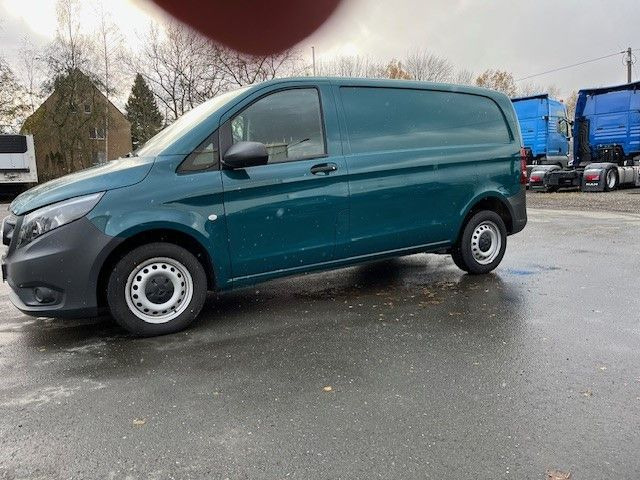 Mercedes-Benz Vito Kasten 114/116 CDI, 119 CDI/BT RWD kompakt - Mali kombi: slika 2 Mercedes-Benz Vito Kasten 114/116 CDI, 119 CDI/BT RWD kompakt - Mali kombi: slika 2