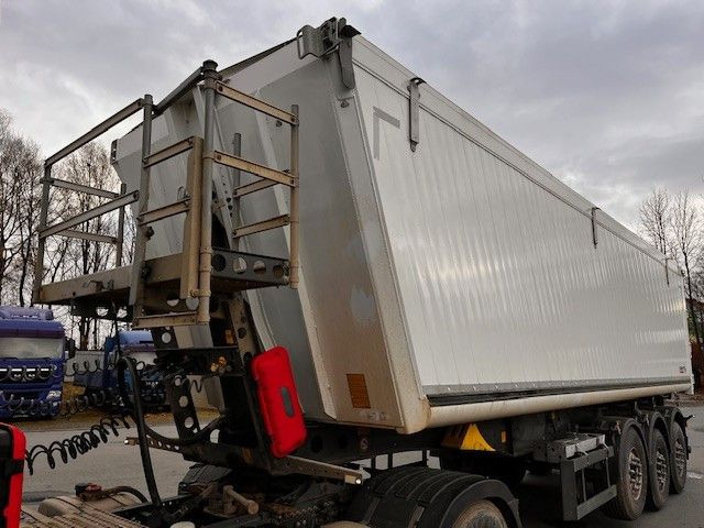 Schmitz Cargobull SKI 24 Großraum Alu Kastenmulde Kombitür - Poluprikolica istovarivača: slika 2 Schmitz Cargobull SKI 24 Großraum Alu Kastenmulde Kombitür - Poluprikolica istovarivača: slika 2