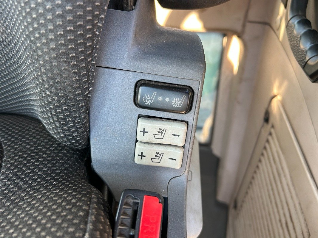 Fendt 826 Vario ProfiPlus - Traktor: slika 4 Fendt 826 Vario ProfiPlus - Traktor: slika 4