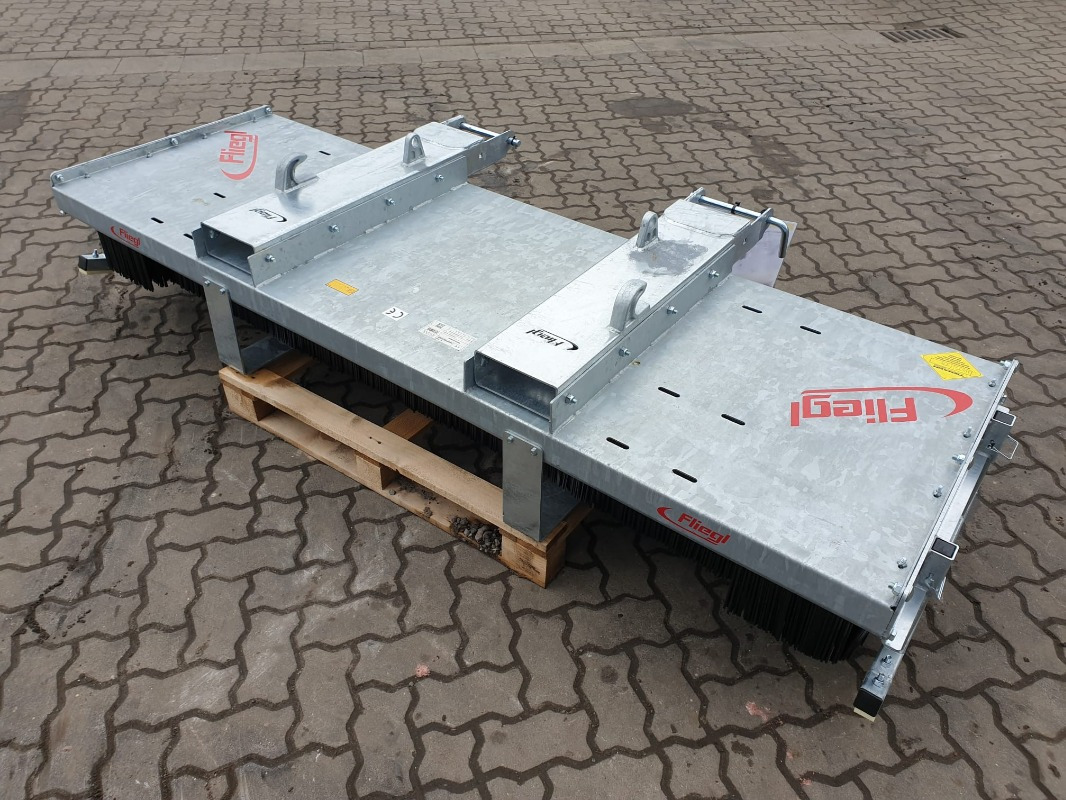 Fliegl Kehrbesen Löwe 2,50m* - Kosačica: slika 3 Fliegl Kehrbesen Löwe 2,50m* - Kosačica: slika 3