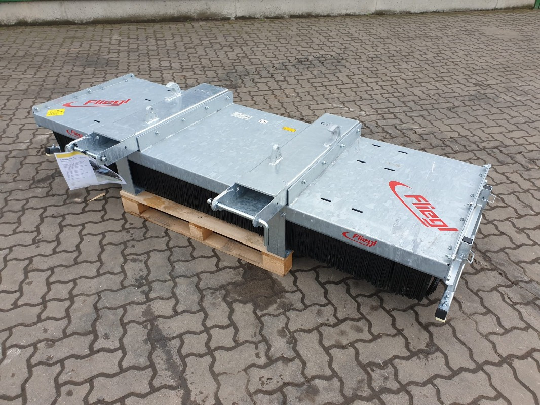 Fliegl Kehrbesen Löwe 2,50m* - Kosačica: slika 1 Fliegl Kehrbesen Löwe 2,50m* - Kosačica: slika 1