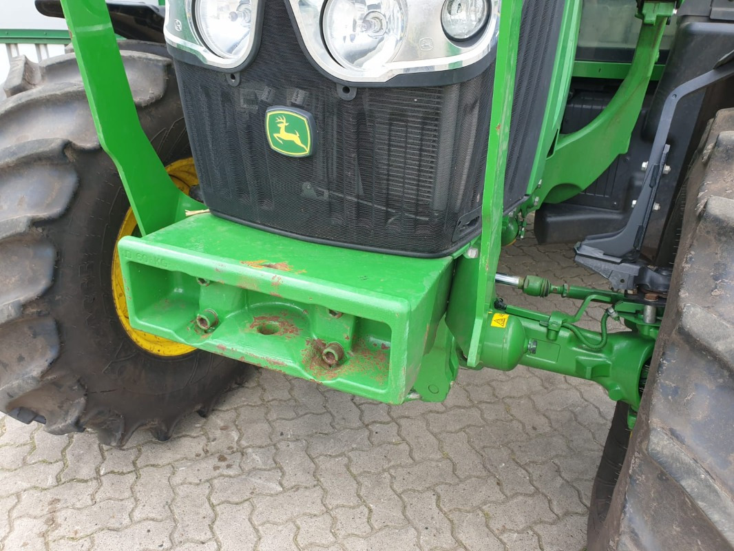 John Deere 6090M - Traktor: slika 5 John Deere 6090M - Traktor: slika 5