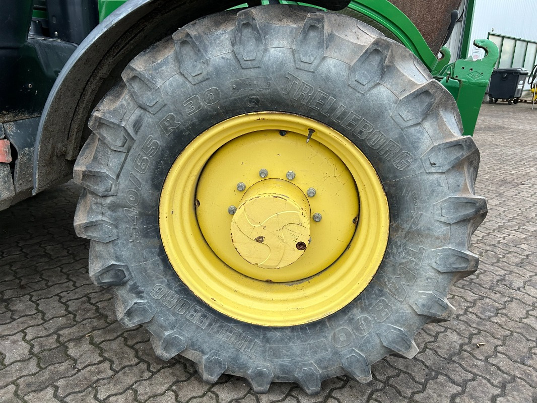 Traktor John Deere 6175M: slika 14 Traktor John Deere 6175M: slika 14