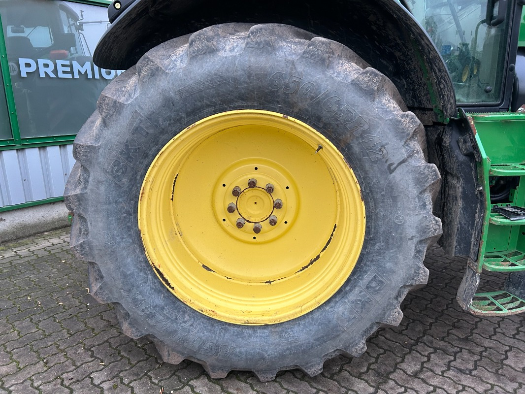 Traktor John Deere 6175M: slika 13 Traktor John Deere 6175M: slika 13