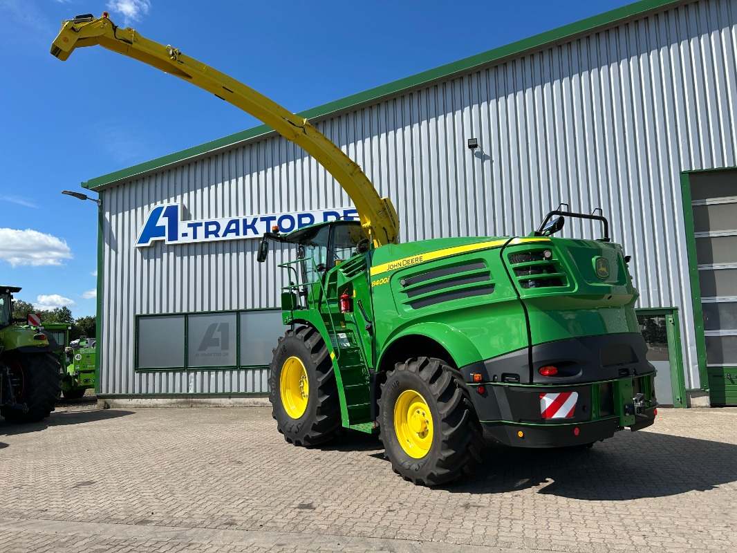 John Deere 8400i PREMIUM USED - Kombajn: slika 5 John Deere 8400i PREMIUM USED - Kombajn: slika 5