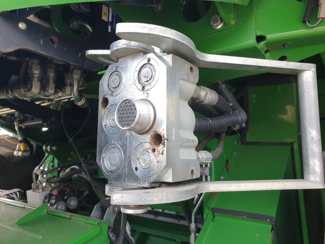 John Deere 8500 - Kombajn: slika 5 John Deere 8500 - Kombajn: slika 5