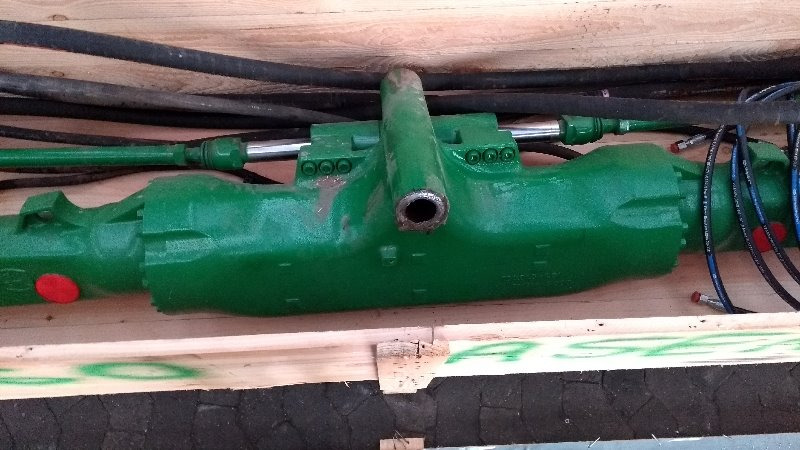 John Deere HINTERACHSE FÜR JD MÄHDRESCHER T660/670 - Hidraulika za Poljoprivredna mašina: slika 1 John Deere HINTERACHSE FÜR JD MÄHDRESCHER T660/670 - Hidraulika za Poljoprivredna mašina: slika 1