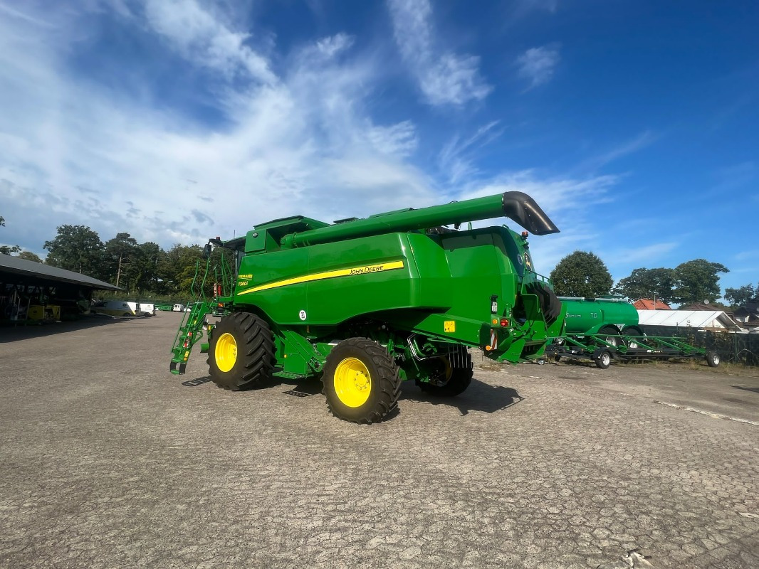 John Deere T560 - Kombinovani kombajn: slika 4 John Deere T560 - Kombinovani kombajn: slika 4