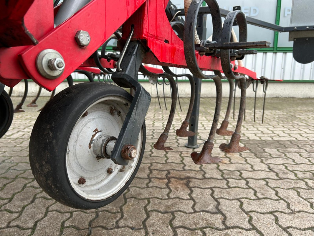 Kongskilde VCO-I / 8-75 Maishacke - Oprema za đubrenje: slika 4 Kongskilde VCO-I / 8-75 Maishacke - Oprema za đubrenje: slika 4