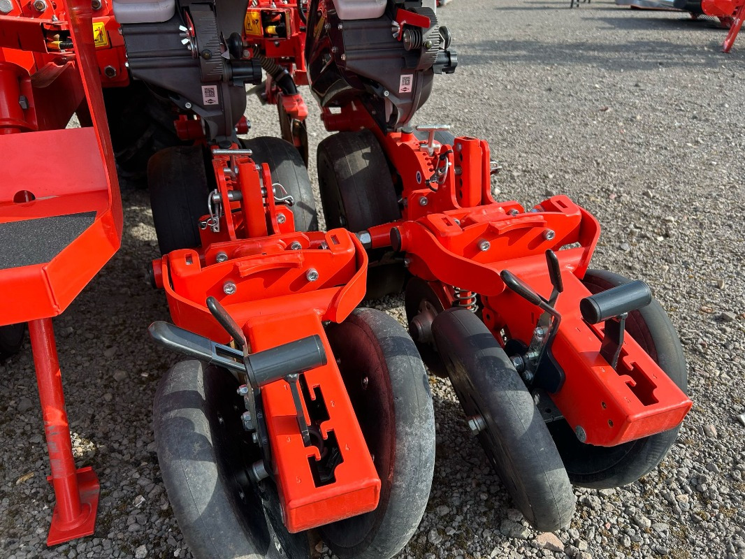 Kuhn Maxima 3 RT E *DEMO* - Oprema za setvu: slika 5 Kuhn Maxima 3 RT E *DEMO* - Oprema za setvu: slika 5