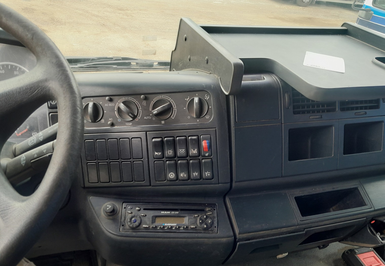 Tegljač MAN TGA 33.480: slika 7