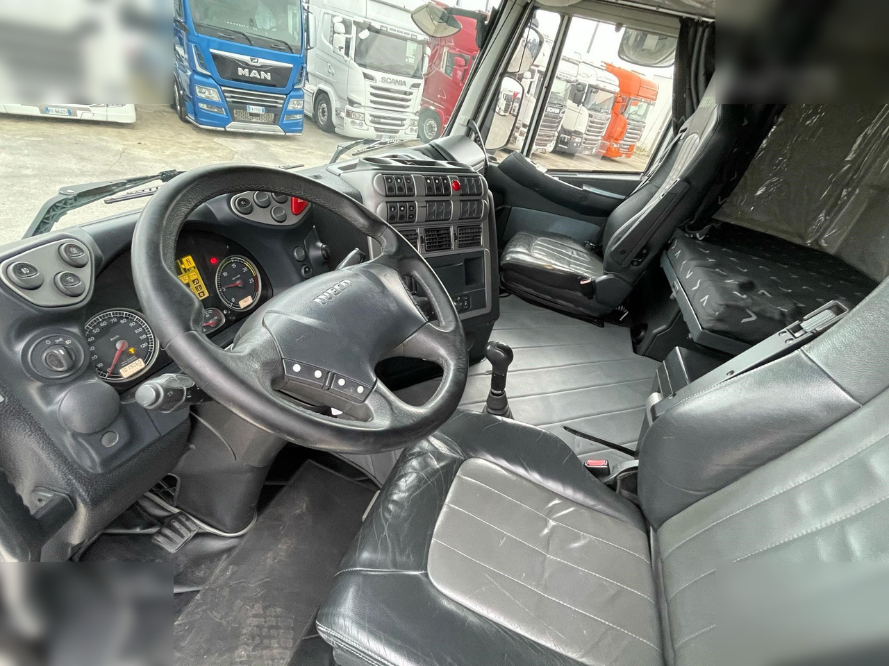 IVECO STRALIS 500 - Tegljač: slika 4 IVECO STRALIS 500 - Tegljač: slika 4