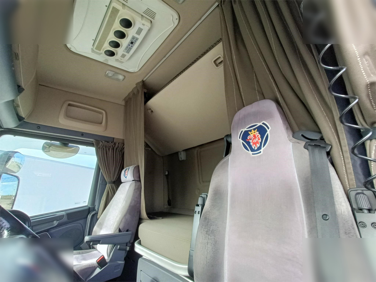 SCANIA R450 - Tegljač: slika 5 SCANIA R450 - Tegljač: slika 5