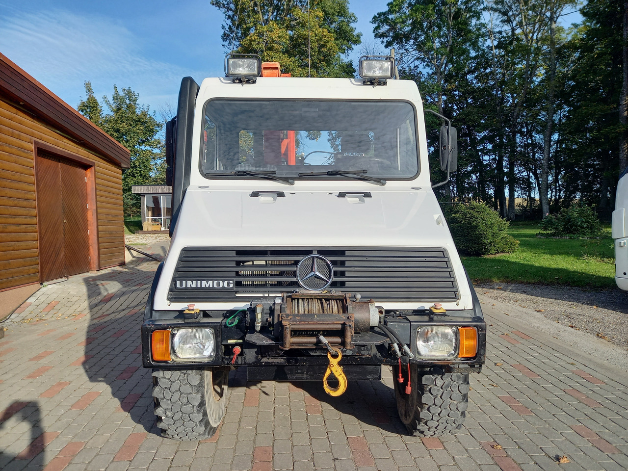 UNIMOG U100L - Kamion sa dizalicom: slika 4 UNIMOG U100L - Kamion sa dizalicom: slika 4