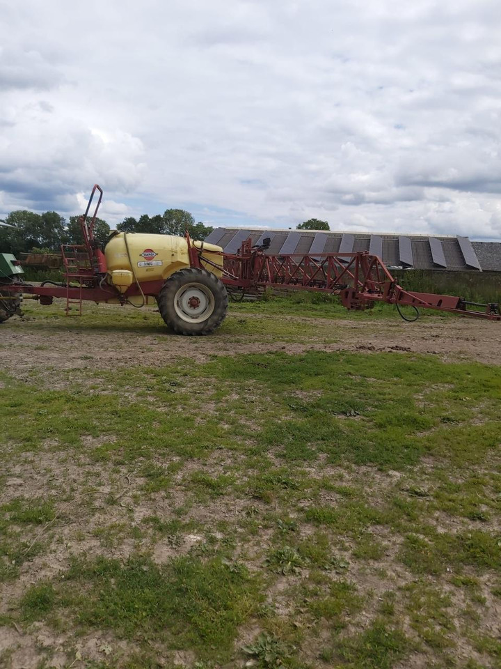 Hardi Commander 4200 - Vučena prskalica: slika 3 Hardi Commander 4200 - Vučena prskalica: slika 3