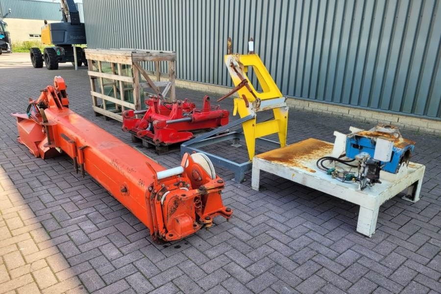 Compact Truck CT2 Diesel, 4x4x4 Drive, 30m Main Boom, 10.3m Hydr - Autokran za sve terene: slika 2 Compact Truck CT2 Diesel, 4x4x4 Drive, 30m Main Boom, 10.3m Hydr - Autokran za sve terene: slika 2