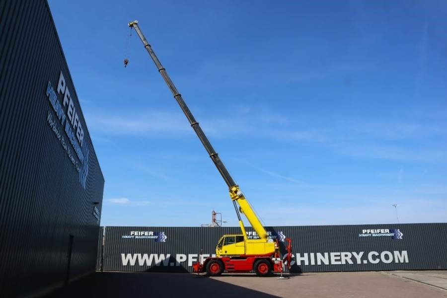 Compact Truck CT2 Diesel, 4x4x4 Drive, 30m Main Boom, 10.3m Hydr - Autokran za sve terene: slika 4 Compact Truck CT2 Diesel, 4x4x4 Drive, 30m Main Boom, 10.3m Hydr - Autokran za sve terene: slika 4