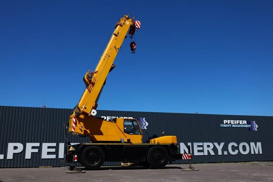 Demag AC30 City Diesel, 4x4x4 Drive, 30t Capacity, 25m M - Autokran za sve terene: slika 2 Demag AC30 City Diesel, 4x4x4 Drive, 30t Capacity, 25m M - Autokran za sve terene: slika 2