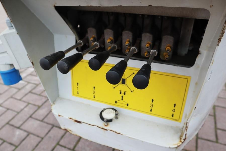 Falcon FS330Z Bi-Energy, Diesel - Battery, 33m Working He - Zglobna platforma: slika 3 Falcon FS330Z Bi-Energy, Diesel - Battery, 33m Working He - Zglobna platforma: slika 3