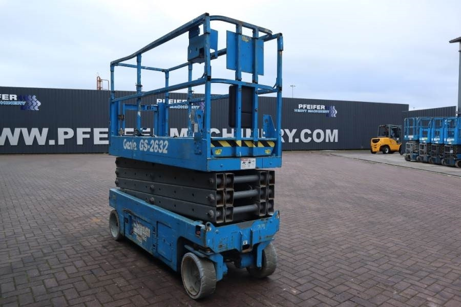 Lift u obliku makaza Genie GS2632 Electric, Working Height 10m, 227kg Capacit: slika 8